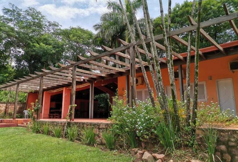 پانسیون Quinta Los Lapachos De Ypané