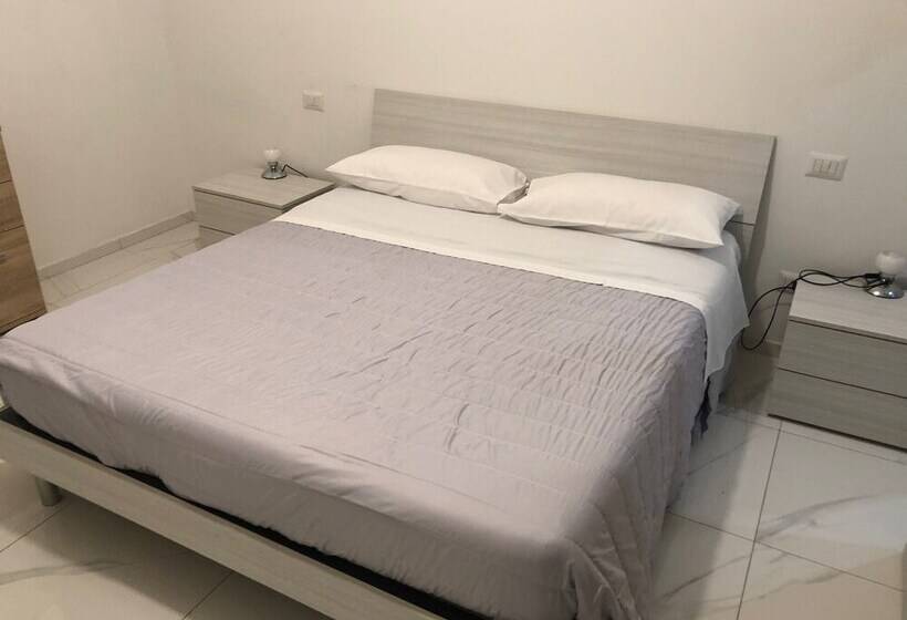 פנסיון Room In Apartment   Two Flowers Guest House