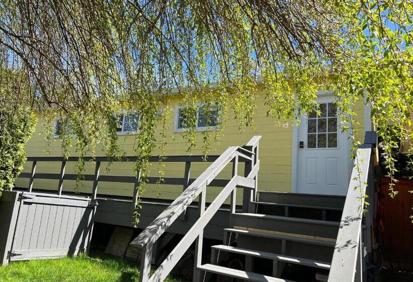 膳宿费 Whitewater Cottage