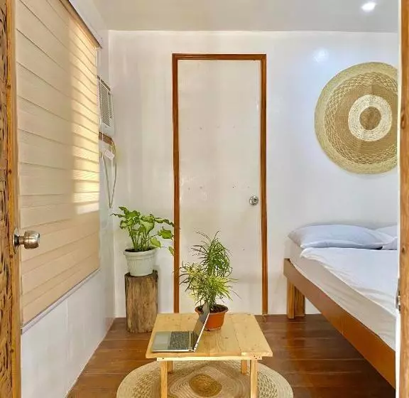 هاستل Knowwell Siargao