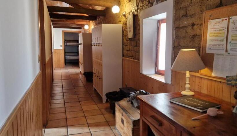 Albergue Laganares   Pilgrims Hostel