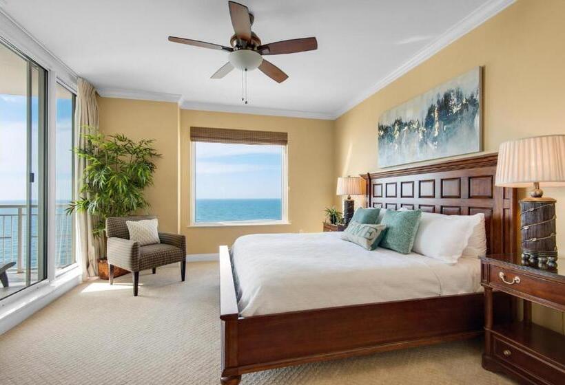 Beach Front Luxury, Amazing Views, Indigo East, 5 Stars,   2 Balconies , Guest Choice Award!