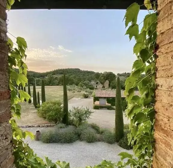 تختخواب و صبحانه Abbadia Wine Relais