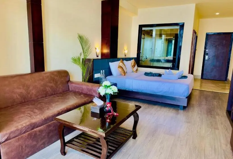 ホテル An Resort Mashobra !! Balcony View Rooms !! Parking !! Open Terrace !! Playing Zone !! Best Selling