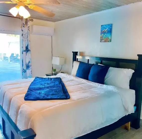 هتل Exuma Palms Resort