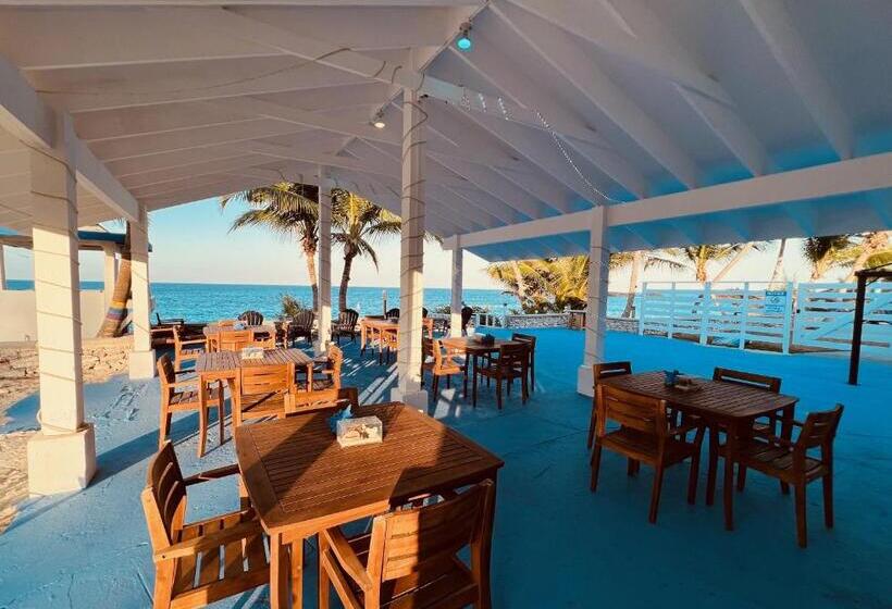 هتل Exuma Palms Resort