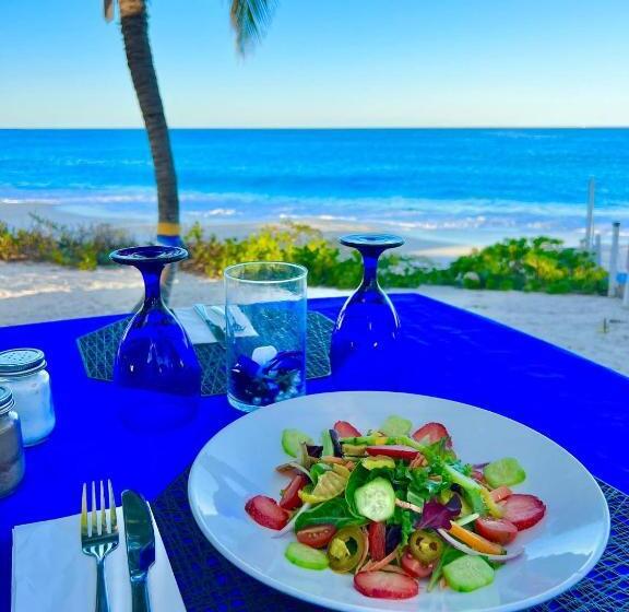 هتل Exuma Palms Resort