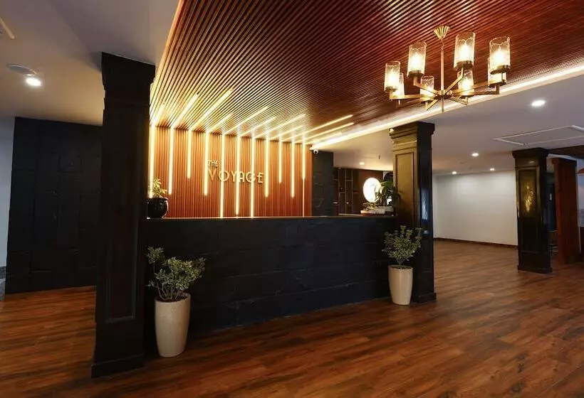 ホテル The Voyage By Kaizen Resort, Manali