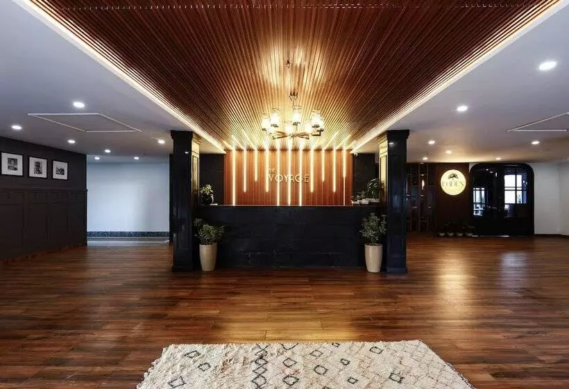 ホテル The Voyage By Kaizen Resort, Manali