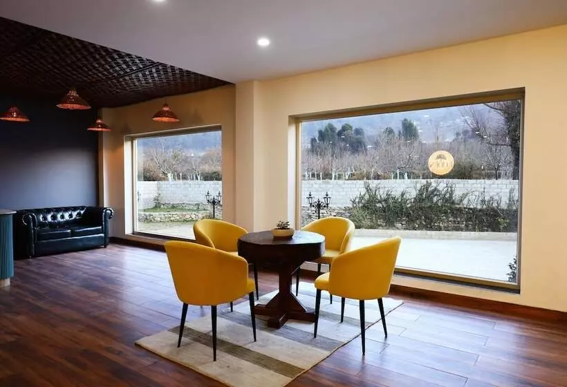 ホテル The Voyage By Kaizen Resort, Manali