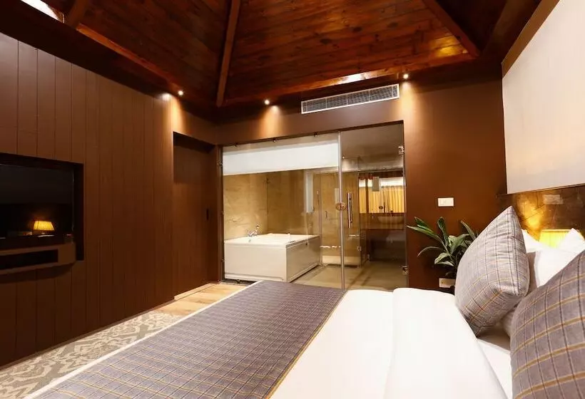 ホテル The Voyage By Kaizen Resort, Manali