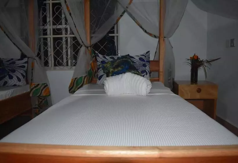 هتل Kilimanjaro Accommodation