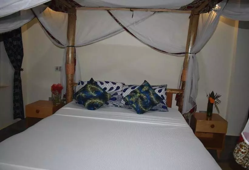 هتل Kilimanjaro Accommodation