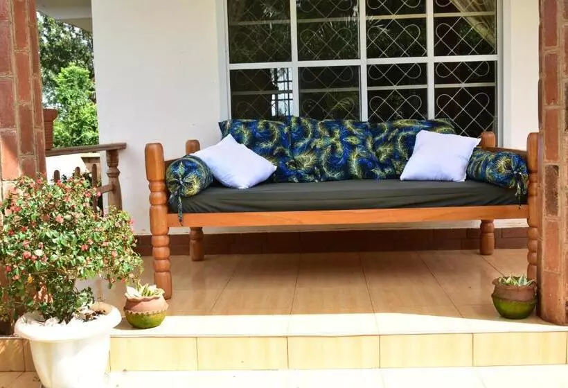 هتل Kilimanjaro Accommodation