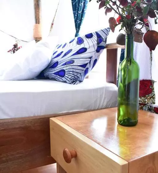 هتل Kilimanjaro Accommodation