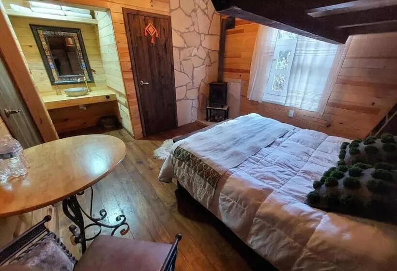 Hotelli La Cabaña Del Bosque