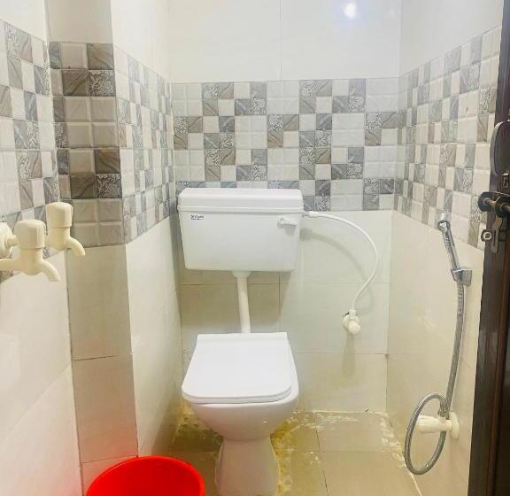 Oyo Flagship Hotel Radhe Radhe Inn