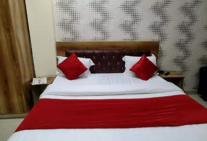 Oyo Flagship Hotel Radhe Radhe Inn