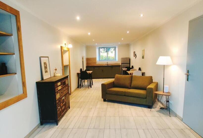 پانسیون Au Coin Du Chemin