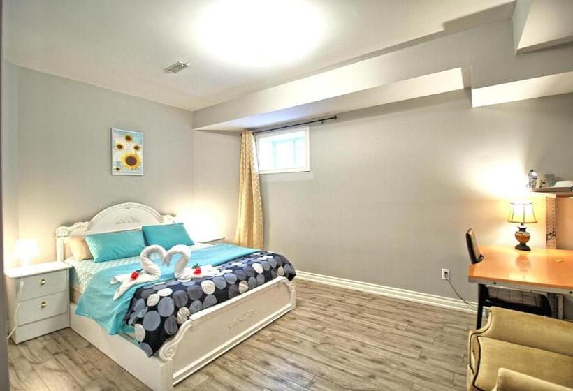 بنسيون Bright Basement & Private Bathroom, Free Parking