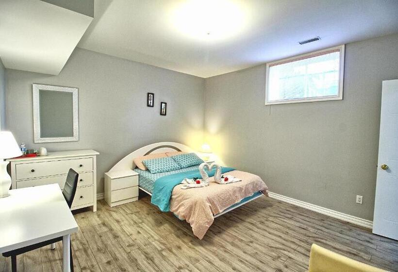 بنسيون Bright Basement & Private Bathroom, Free Parking