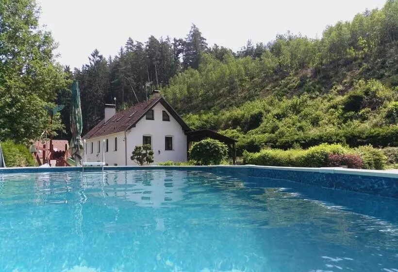 Majatalo Penzion Starý Pivovar