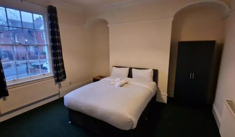 ペンション Rooms In Wakefield City Centre