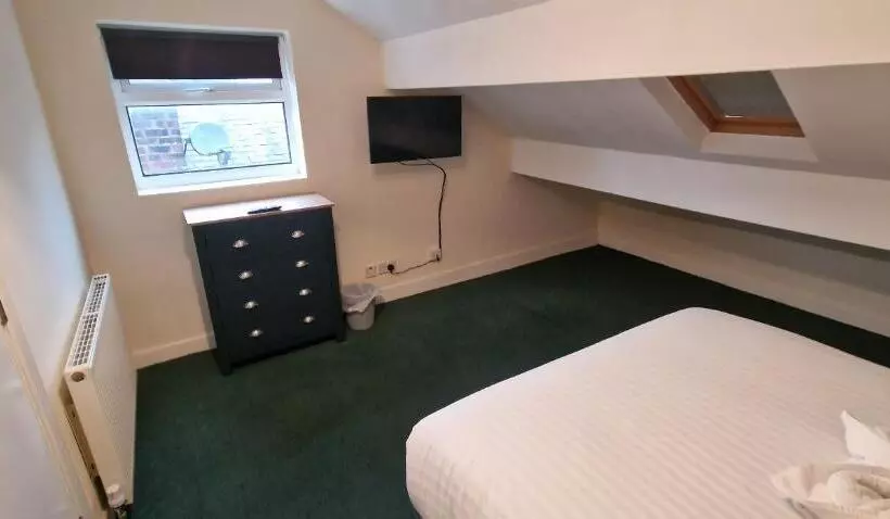 ペンション Rooms In Wakefield City Centre
