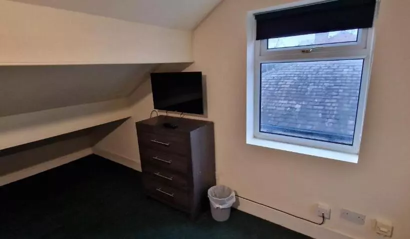 ペンション Rooms In Wakefield City Centre
