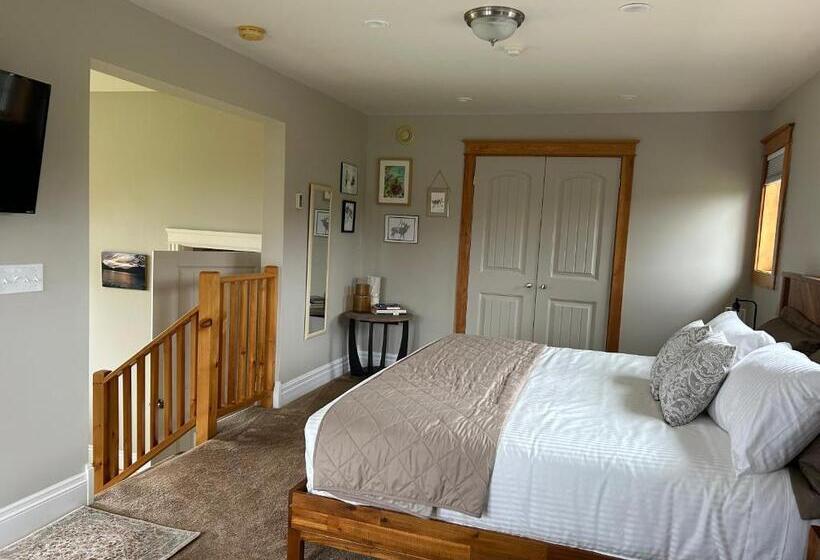 ペンション Tides Inn Guest Suites