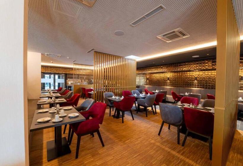 Plaza Residence Wiener Neustadt