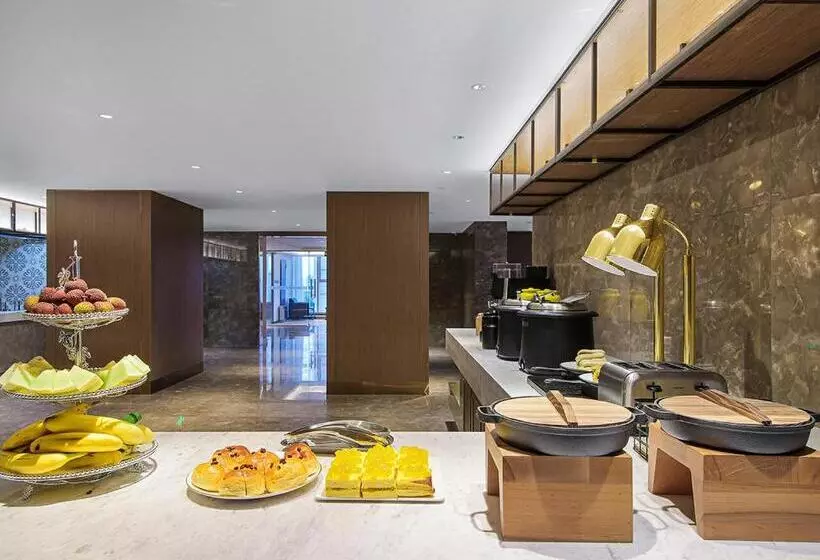 Vienna International Hotel Lanzhou Sasseur Outlets & Yellow Riverside