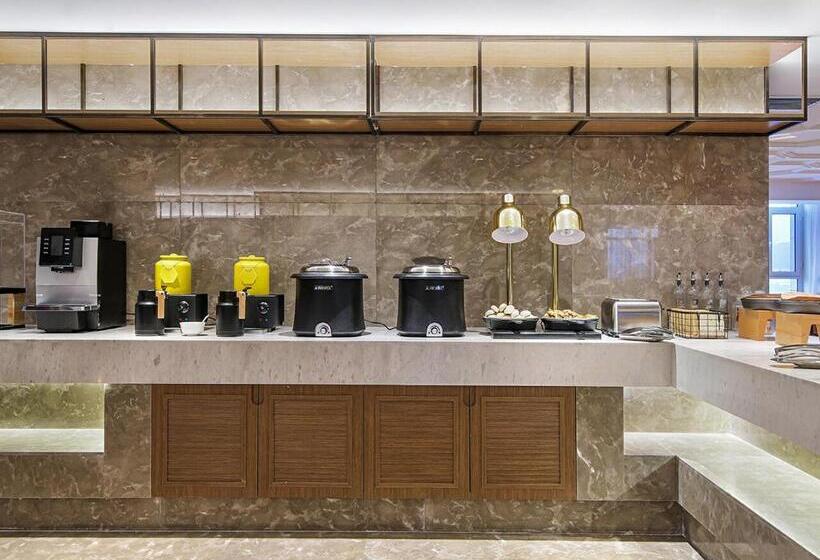 Vienna International Hotel Lanzhou Sasseur Outlets & Yellow Riverside