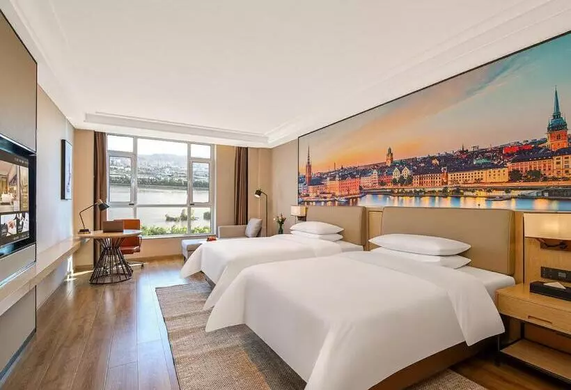 Vienna International Hotel Lanzhou Sasseur Outlets & Yellow Riverside