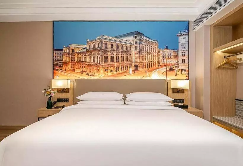 Vienna International Hotel Lanzhou Sasseur Outlets & Yellow Riverside