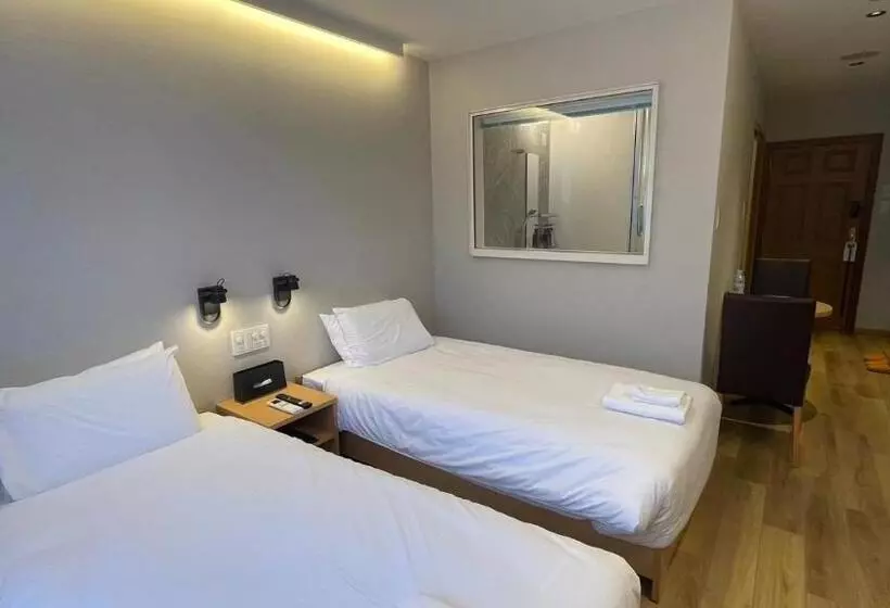 White Hotel Grand Hakuba