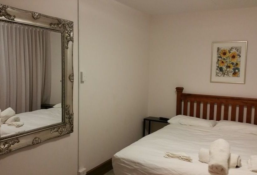 Adelaide House Apartments Fremantle