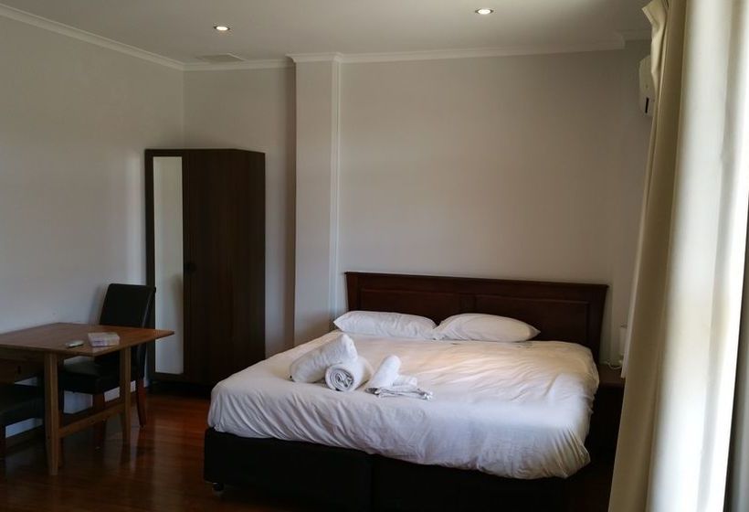 Adelaide House Apartments Fremantle