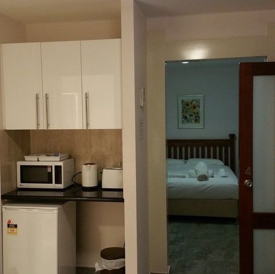 Adelaide House Apartments Fremantle