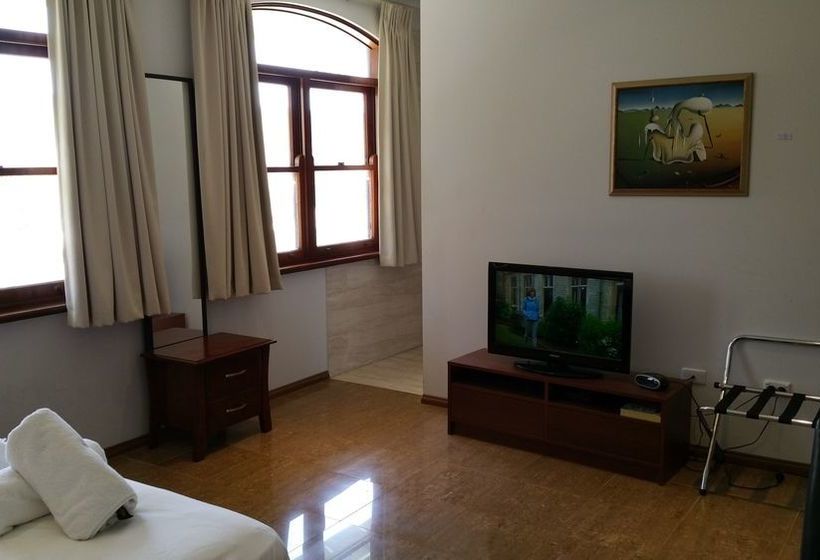 Adelaide House Apartments Fremantle