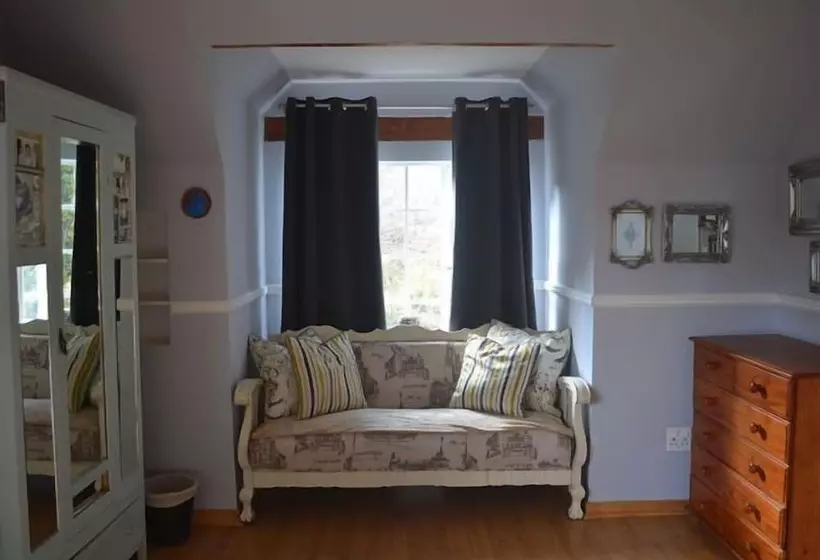 Ambleside Clarens Self Catering Cottages