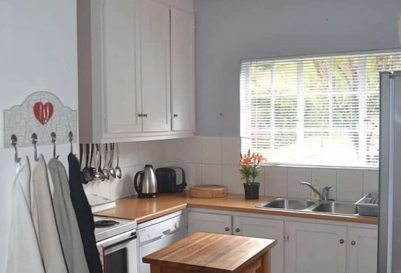 Ambleside Clarens Self Catering Cottages