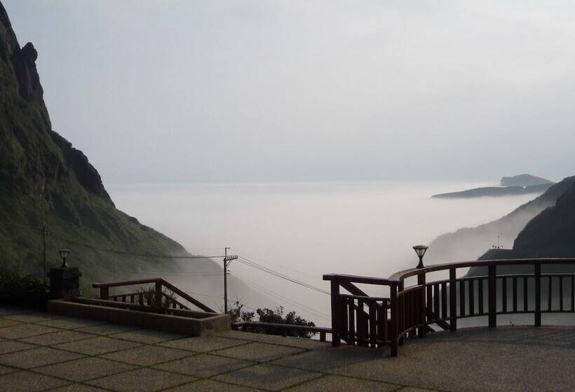 تختخواب و صبحانه Formosa Arcadian Villa