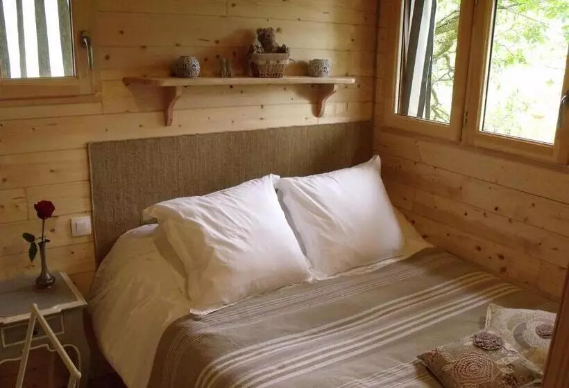 ベッドアンドブレックファースト La Cabane Du Vieux Chêne