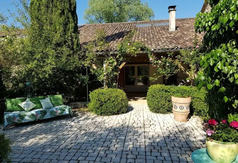 Aamiaismajoitus (B&B) Le Clos D'any