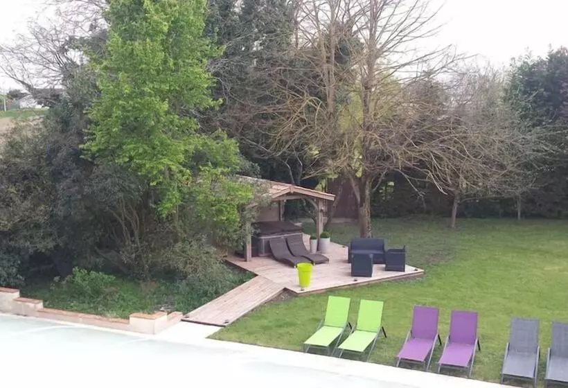 Aamiaismajoitus (B&B) Le Clos D'any