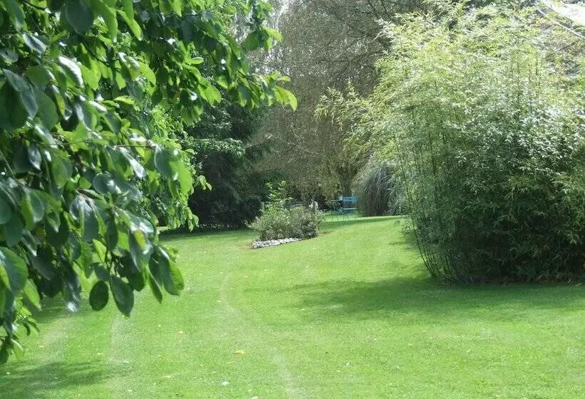 Aamiaismajoitus (B&B) Le Clos Du Clocher