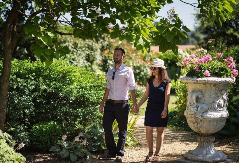 Bed and Breakfast Manoir Desnachez