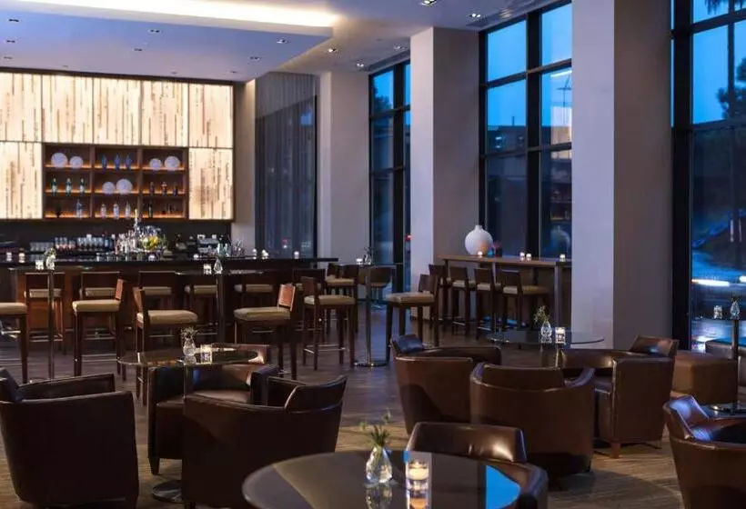 Ac Hotel By Marriott San Jose Downtown