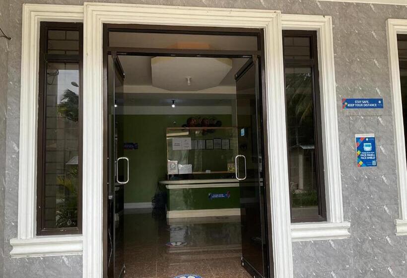 בית מלון כפרי Adelaida Pensionne